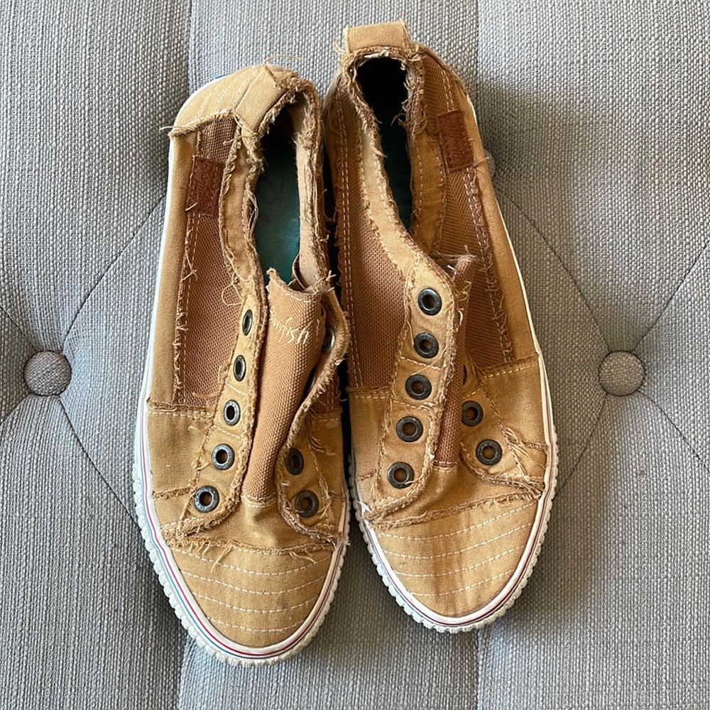 Blowfish Tan Slip On Sneaker